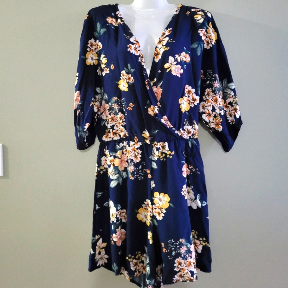 ROMPER  NWT